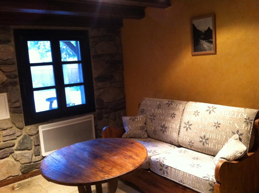 Gites Au Chant Des Marmites Saint-Lary-Soulan Room photo