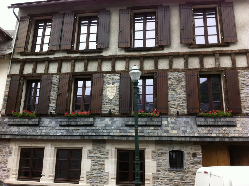 Gites Au Chant Des Marmites Saint-Lary-Soulan Exterior photo